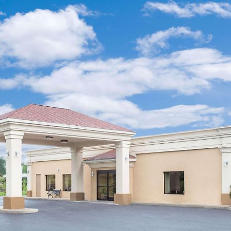 Super 8 By Wyndham Danville Ngoại thất bức ảnh