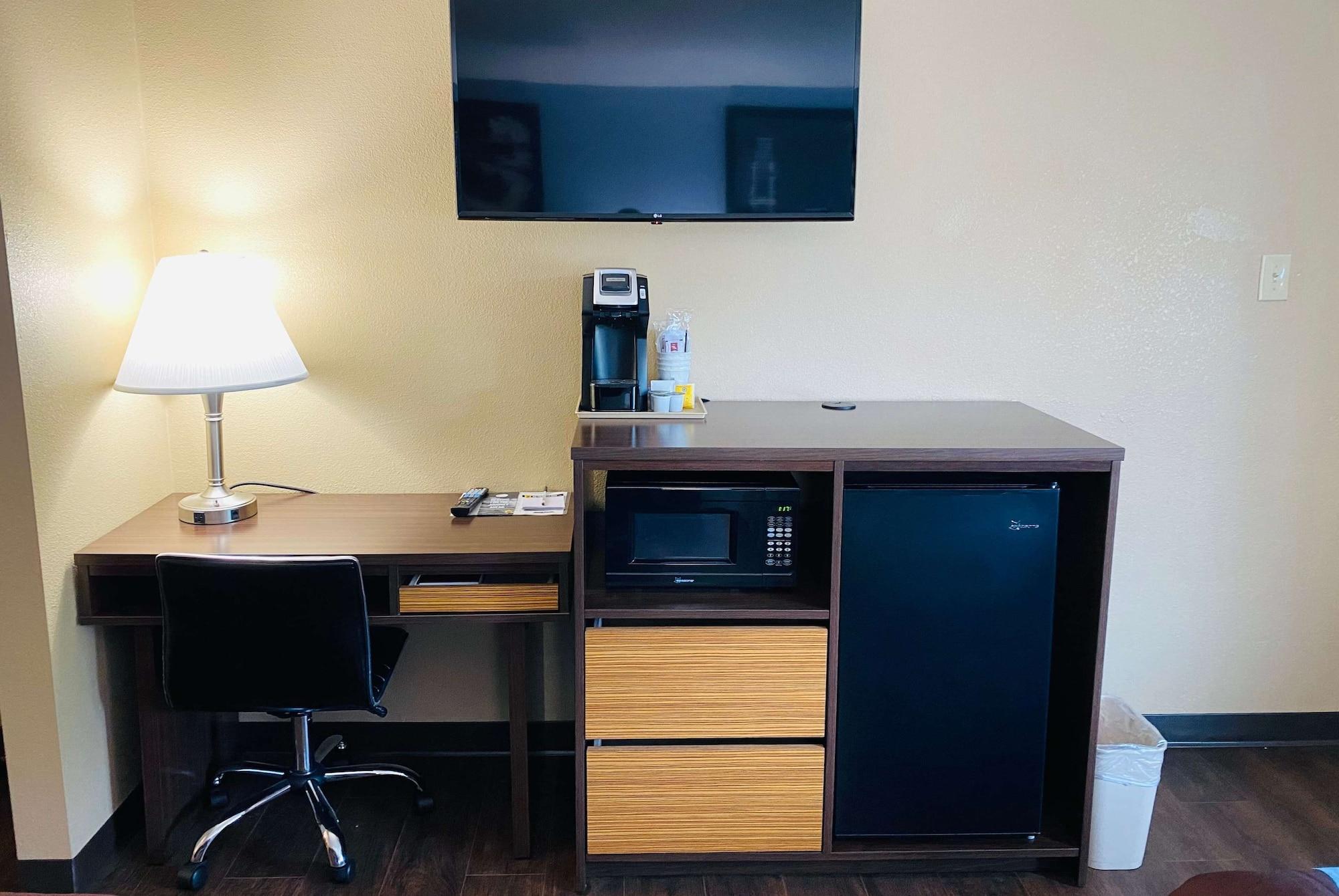Super 8 By Wyndham Danville Ngoại thất bức ảnh